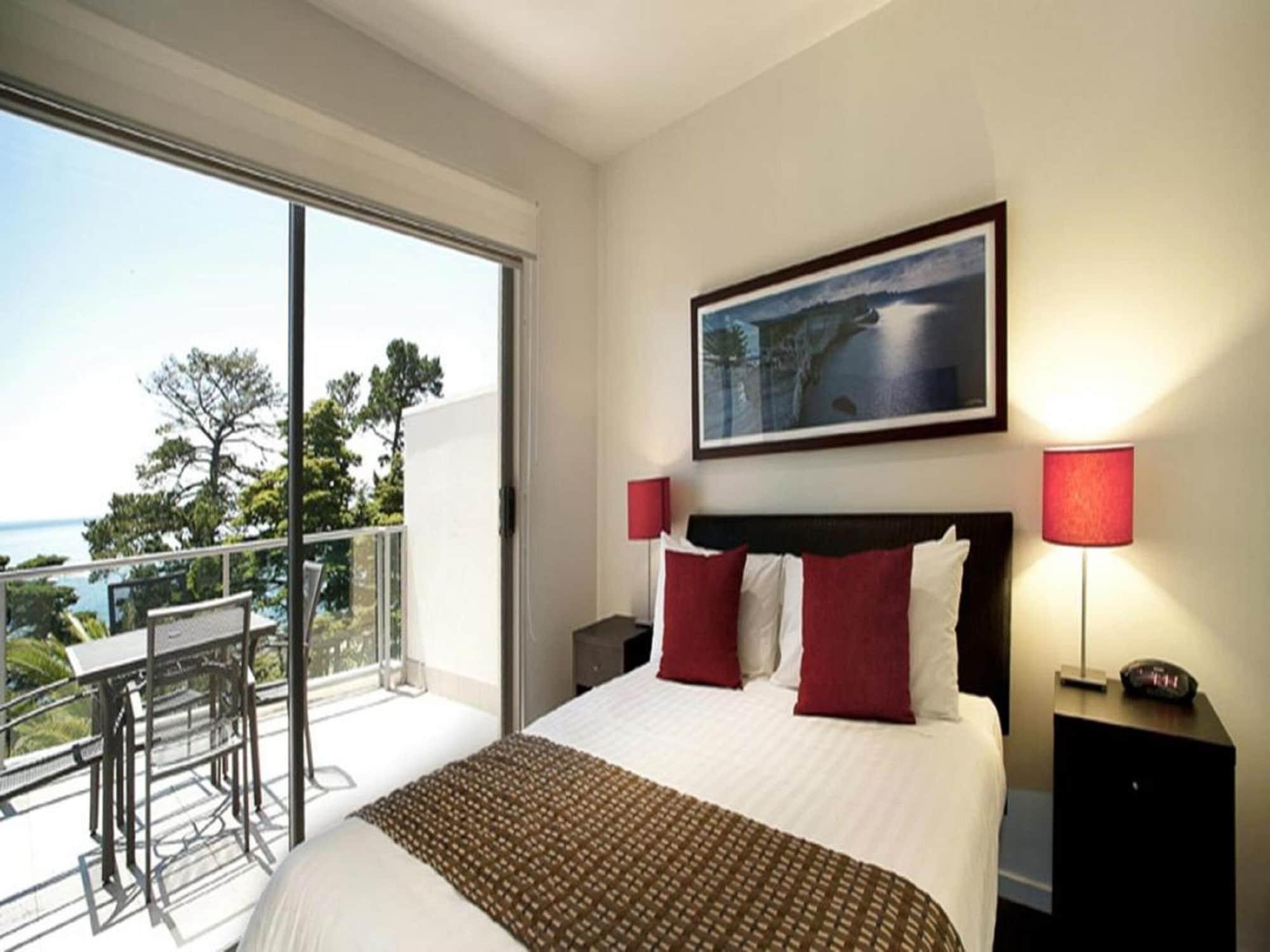 The Waves Apartments Cowes Ngoại thất bức ảnh